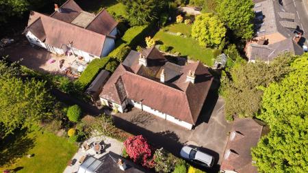Highfield Drive, Burton-On-Trent, DE15