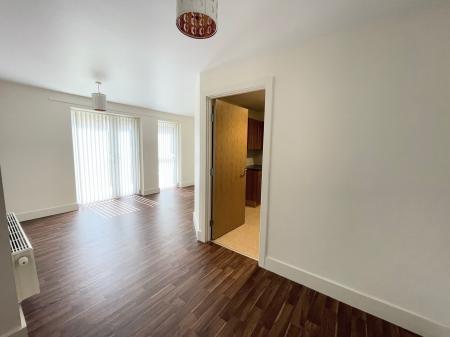 2 bedroom Flat for sale in Hall Farm Road, Oakland Village Hall Farm Road, DE11