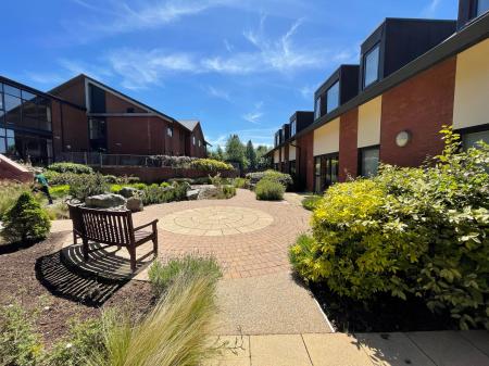 2 bedroom Flat for sale in Hall Farm Road, Oakland Village Hall Farm Road, DE11
