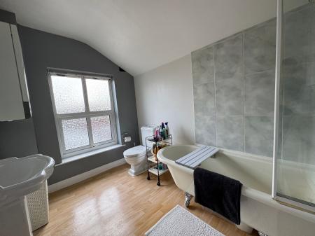 2 bedroom Terraced House for sale in Linton Heath, Linton, DE12