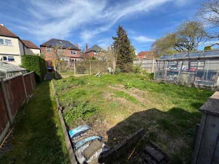 4 bedroom Detached house for sale in Eureka Road, Midway, DE11