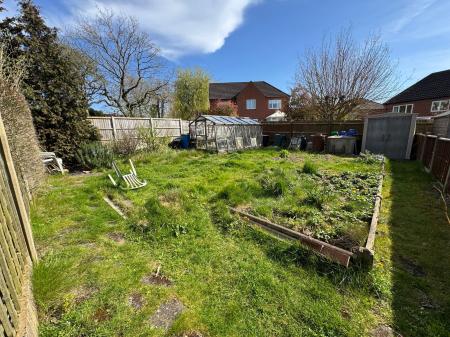 4 bedroom Detached house for sale in Eureka Road, Midway, DE11