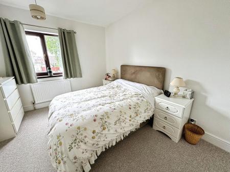 3 bedroom Terraced House for sale in Woodville Road, Overseal, DE12