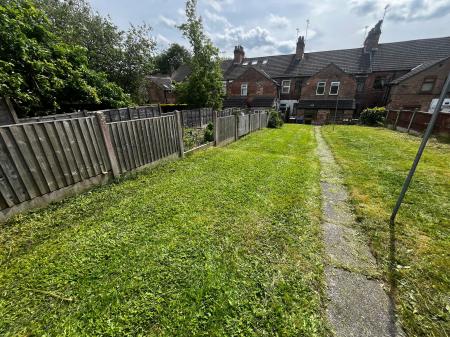3 bedroom Terraced House for sale in Forest Road, Burton-On-Trent, DE13