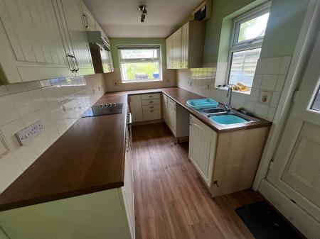 3 bedroom Terraced House for sale in Forest Road, Burton-On-Trent, DE13