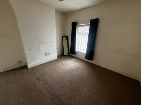 3 bedroom Terraced House for sale in Forest Road, Burton-On-Trent, DE13