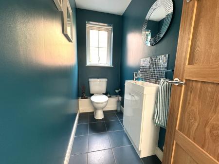4 bedroom Detached house for sale in Derwent Road, Burton-On-Trent, DE15