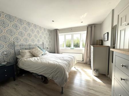 4 bedroom Detached house for sale in Derwent Road, Burton-On-Trent, DE15