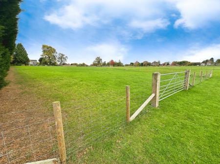 3 bedroom Detached house for sale in Burton Road, Overseal, DE12