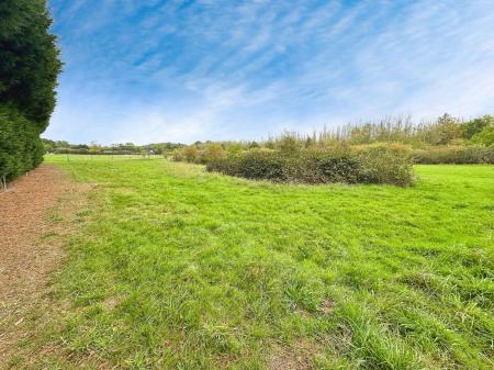 3 bedroom Detached house for sale in Burton Road, Overseal, DE12