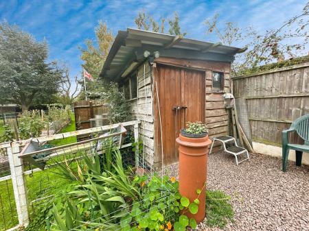 3 bedroom Detached house for sale in Burton Road, Overseal, DE12