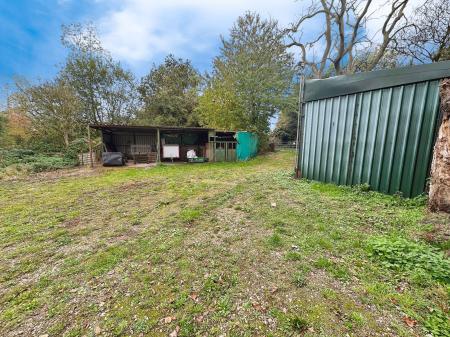 3 bedroom Detached house for sale in Burton Road, Overseal, DE12