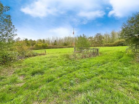 3 bedroom Detached house for sale in Burton Road, Overseal, DE12