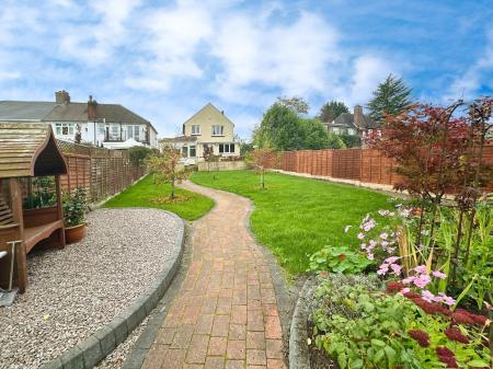 3 bedroom Detached house for sale in Burton Road, Overseal, DE12
