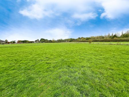 3 bedroom Detached house for sale in Burton Road, Overseal, DE12