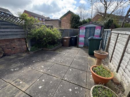 3 bedroom Terraced House for sale in Stanley Street, Swadlincote, DE11