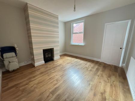 3 bedroom Terraced House for sale in Stanley Street, Swadlincote, DE11