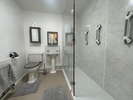 2 bedroom Semi-detached house for sale in Holly Green, Burton-On-Trent, DE15