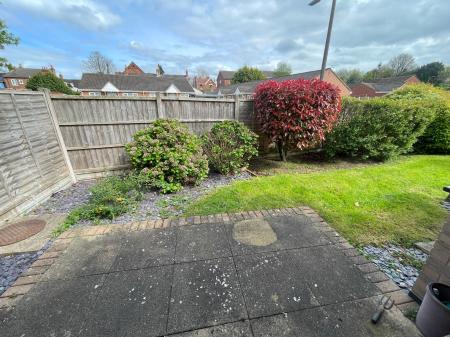 2 bedroom Semi-detached house for sale in Holly Green, Burton-On-Trent, DE15