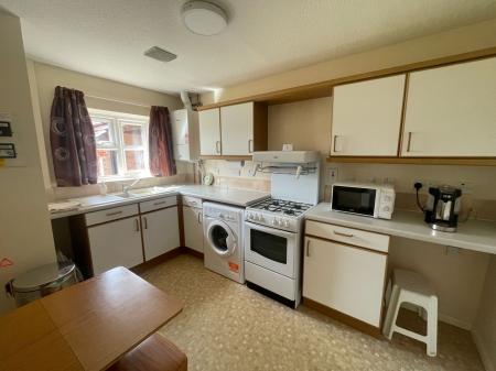 2 bedroom Semi-detached house for sale in Holly Green, Burton-On-Trent, DE15