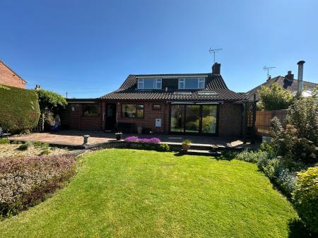 3 bedroom Detached house for sale in Pump Lane, Doveridge, DE6