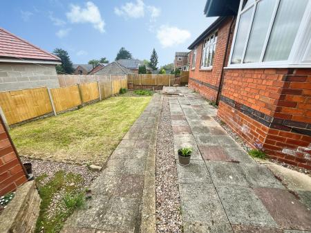 5 bedroom Detached house for sale in Stanton Road, Burton-On-Trent, DE15