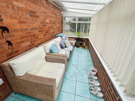 5 bedroom Detached house for sale in Stanton Road, Burton-On-Trent, DE15