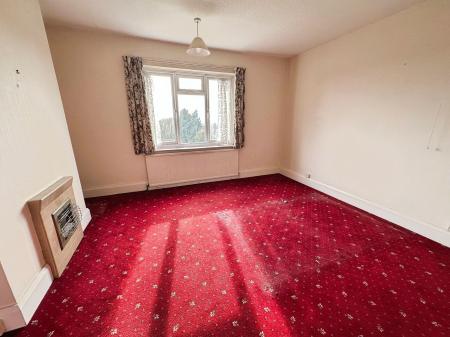 3 bedroom Detached house for sale in Burton Road, Midway, DE11