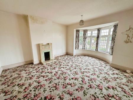 3 bedroom Detached house for sale in Burton Road, Midway, DE11