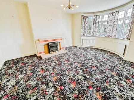 3 bedroom Detached house for sale in Burton Road, Midway, DE11