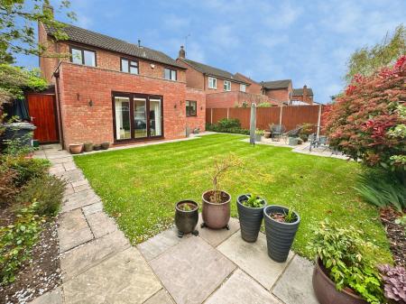 4 bedroom Detached house for sale in Athlestan Way, Stretton, DE13