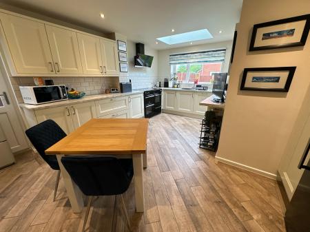 4 bedroom Detached house for sale in Athlestan Way, Stretton, DE13