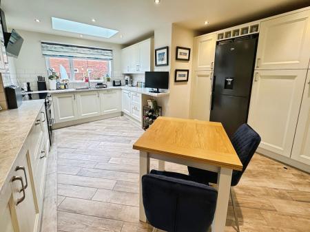 4 bedroom Detached house for sale in Athlestan Way, Stretton, DE13