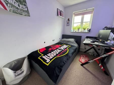 3 bedroom Terraced House for sale in Caraway Drive, Branston, DE14