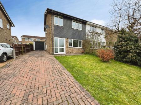 3 bedroom Semi-detached house for sale in Wellwood Road, Newhall, DE11