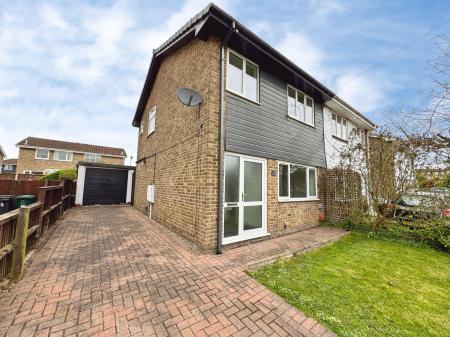 3 bedroom Semi-detached house for sale in Wellwood Road, Newhall, DE11
