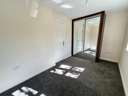 3 bedroom Semi-detached house for sale in South Lodge Mews, Midway, DE11