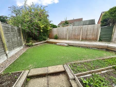 3 bedroom Semi-detached house for sale in Goodwood Close, Stretton, DE13