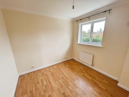 3 bedroom Semi-detached house for sale in Goodwood Close, Stretton, DE13