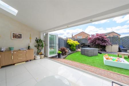 4 bedroom Detached house for sale in Caldwell Road, Linton, DE12