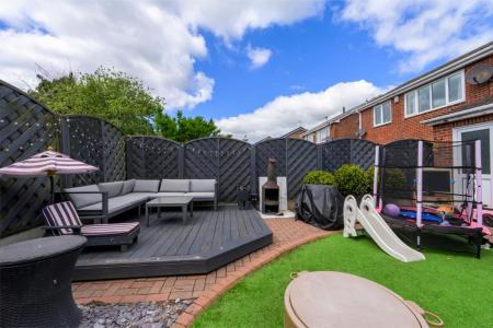4 bedroom Detached house for sale in Caldwell Road, Linton, DE12