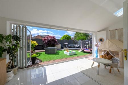 4 bedroom Detached house for sale in Caldwell Road, Linton, DE12