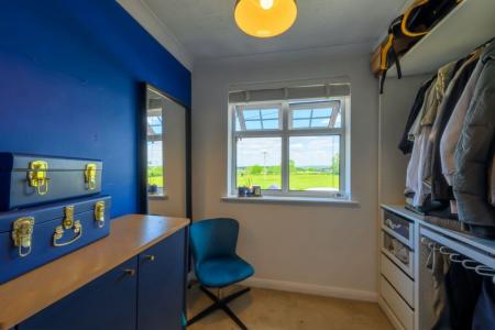 4 bedroom Detached house for sale in Caldwell Road, Linton, DE12