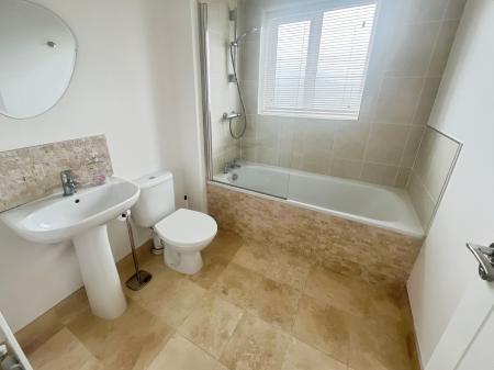 4 bedroom Detached house for sale in St. Marys Drive, Stretton, DE13