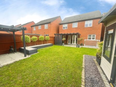 4 bedroom Detached house for sale in St. Marys Drive, Stretton, DE13
