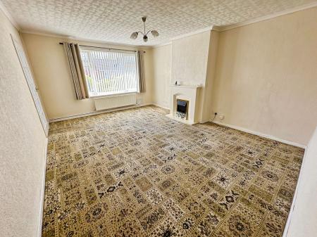 2 bedroom Semi-detached house for sale in Spring Farm Road, Burton-On-Trent, DE15