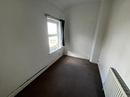 3 bedroom Terraced House for sale in Woods Lane, Burton-On-Trent, DE15