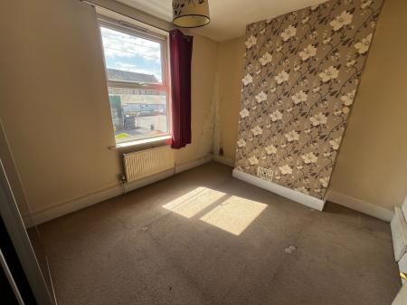 3 bedroom Terraced House for sale in Woods Lane, Burton-On-Trent, DE15
