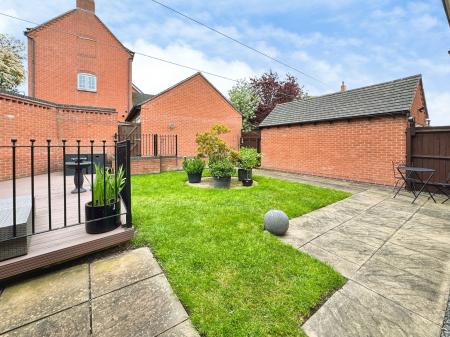 5 bedroom Detached house for sale in Cranfield Avenue, Church Gresley, DE11