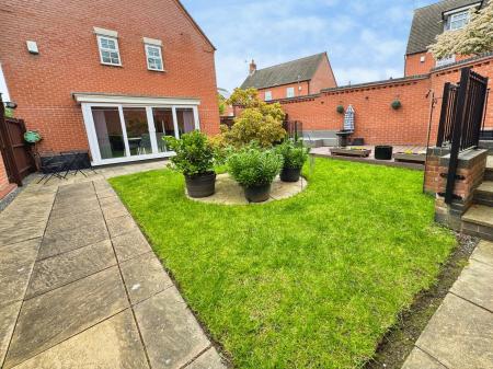 5 bedroom Detached house for sale in Cranfield Avenue, Church Gresley, DE11